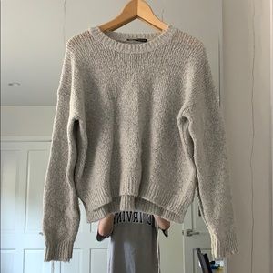 BRANDY MELVILLE OVERSIZED SWEATER